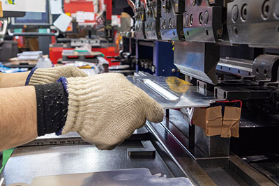 曲げ加工風景04